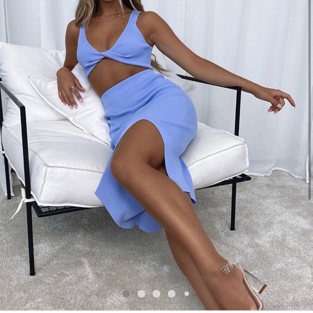 White fox set